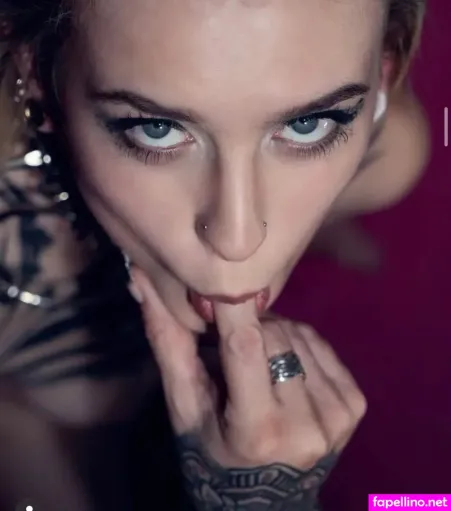 Liz Tyrious OnlyFans Thumbnail #qYKSzHZ6A5