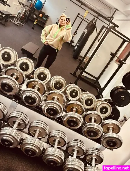 Liz Van K OnlyFans Thumbnail #9KdcM1tpkG