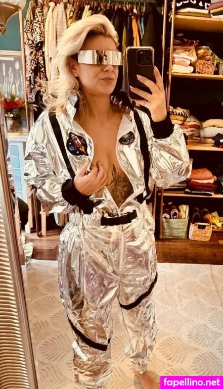 Liz Van K OnlyFans Thumbnail #M7duuMz6ZI