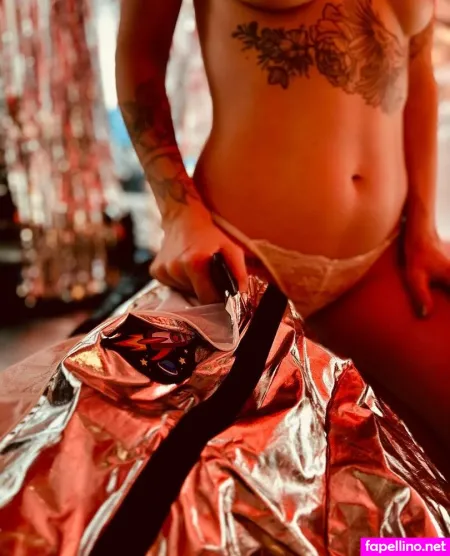 Liz Van K OnlyFans Thumbnail #Sq0CfU20tv