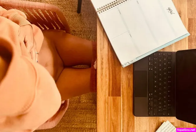 Liz Van K OnlyFans Thumbnail #lZZ0TUOUna