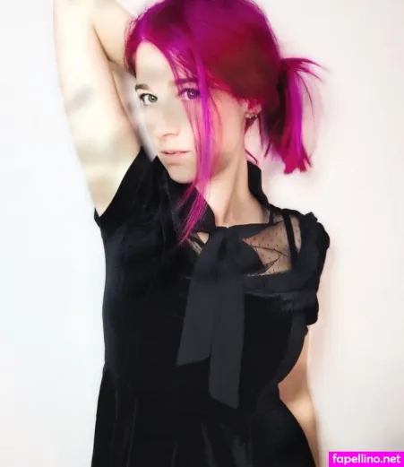 Liza Grimm OnlyFans Thumbnail #xR9IDGWT7s