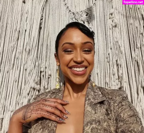 Liza Koshy OnlyFans Thumbnail #LRAgaGIZI8