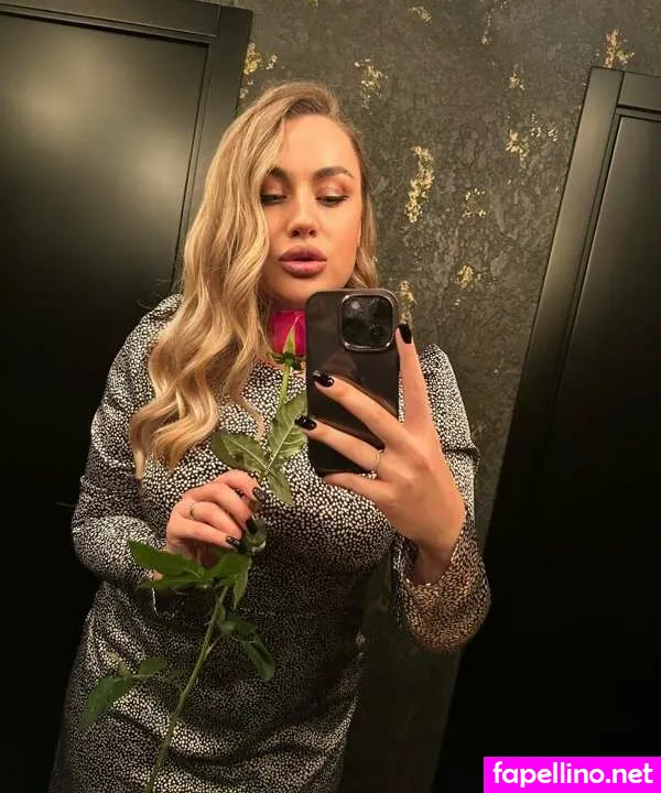 iza_moon, lizafmoon Nude Leaked OnlyFans Photo #3R0zPcTvim