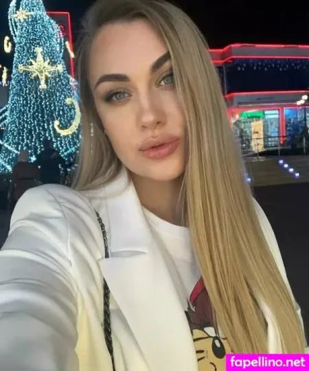 Liza Moon OnlyFans Thumbnail #FVXGoIv2O9