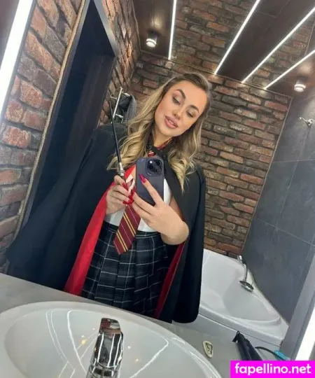 Liza Moon OnlyFans Thumbnail #wG2z9TTo6L