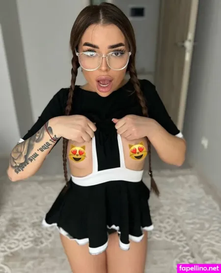 Lizaavovk 444 OnlyFans Thumbnail #b8rTKKcHP3