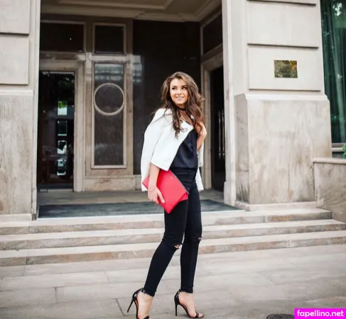 Lizagacko OnlyFans Thumbnail #4gmLiCcrV0