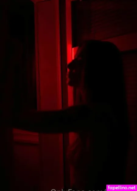 Lizagold OnlyFans Thumbnail #0nl8mVysuj