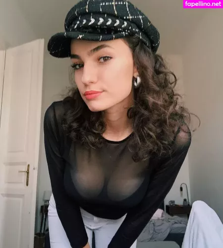 Lizalovalova Main Profile Photo