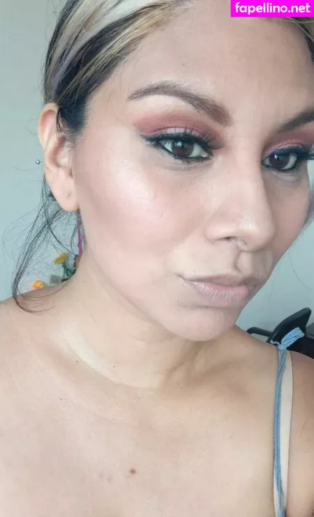 Lizbeth Martinez OnlyFans Thumbnail #fWvcUZ7akL