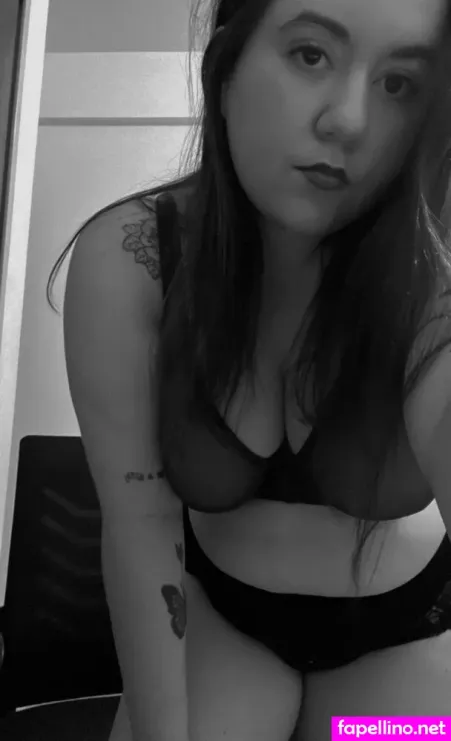 Lizbethsrealm OnlyFans Thumbnail #KUFDqL4ERH