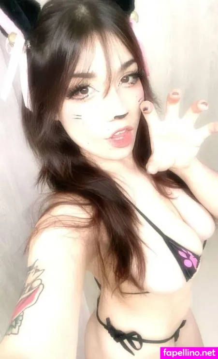 Lizcastl OnlyFans Thumbnail #mvUlFGWPp9