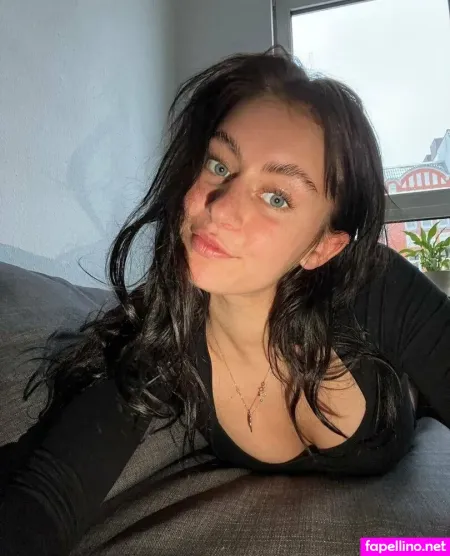 Lizisthere OnlyFans Thumbnail #3tKNeG74ft