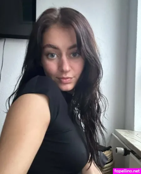 Lizisthere OnlyFans Thumbnail #ERwethOrt3