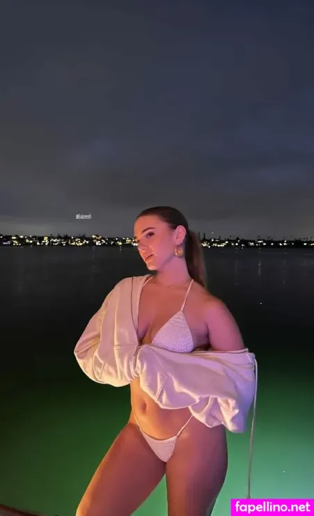 Lizjjewell OnlyFans Thumbnail #ZyXYdhsORQ