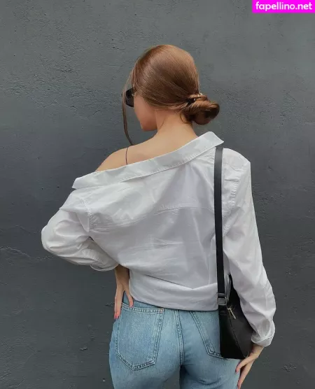 Lizkameaw OnlyFans Thumbnail #7uWSTQ4YYE