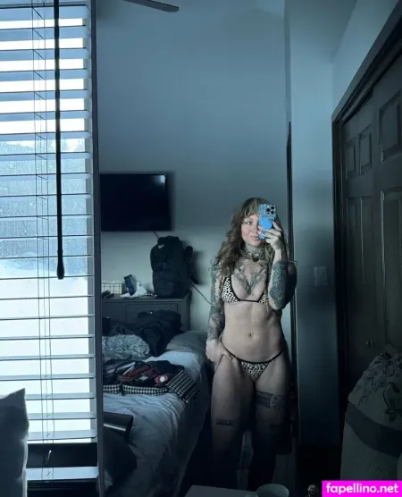 Lizlovelive 1995 OnlyFans Thumbnail #01kK2Aku0S