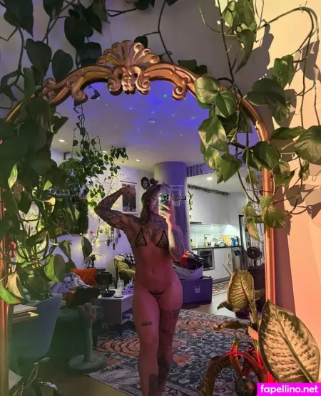 Lizlovelive 1995 OnlyFans Thumbnail #AVgMG05ksp