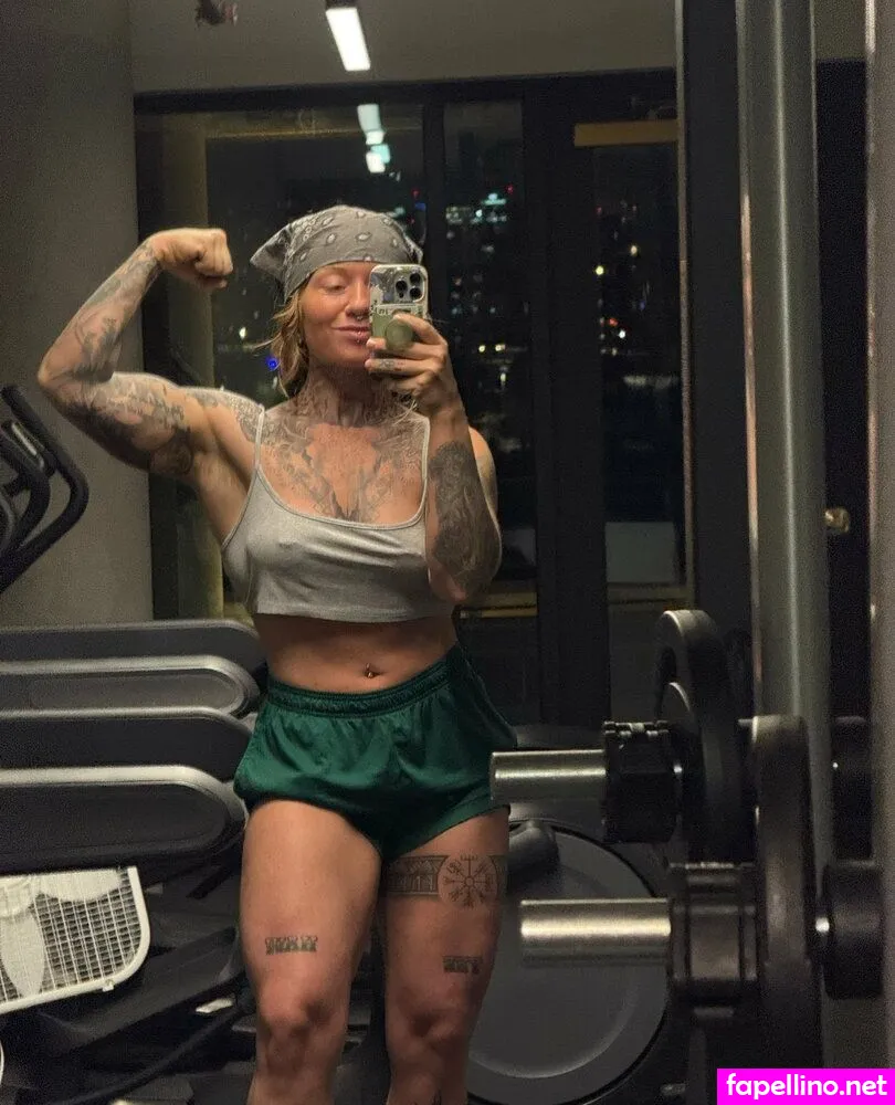 lizlovelive_, lizlovelive_1995 Nude Leaked OnlyFans Photo #CWDu9MBBil