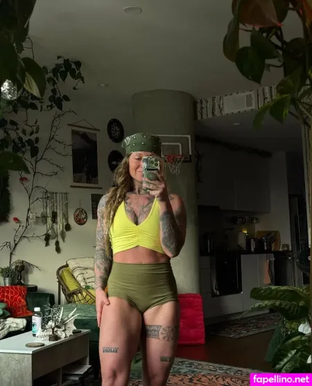 Lizlovelive 1995 OnlyFans Thumbnail #yzH8AlpHNA