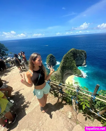 Liztravels 1 OnlyFans Thumbnail #2vgY6WlLfm