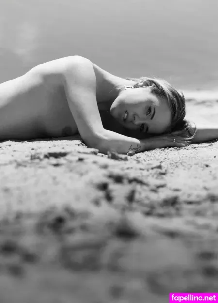 Lizz Bnx OnlyFans Thumbnail #ZrO5HcVPXe