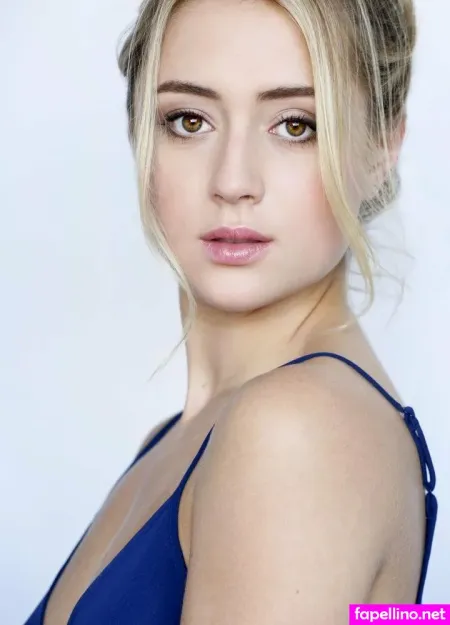 Lizze Broadway OnlyFans Thumbnail #BEd4kZqtvD