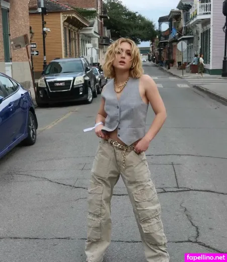 Lizze Broadway OnlyFans Thumbnail #Sddmk8frNj