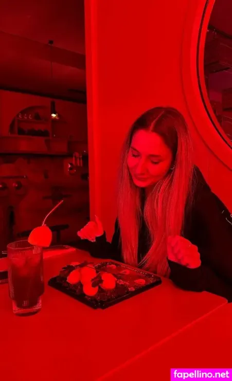 Lizzelisabeth Main Profile Photo