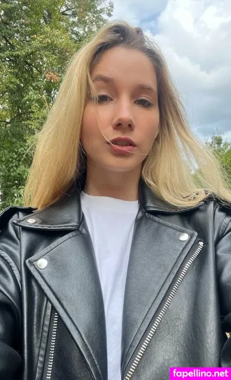 Lizzelisabeth OnlyFans Thumbnail #Z08aP1TunR