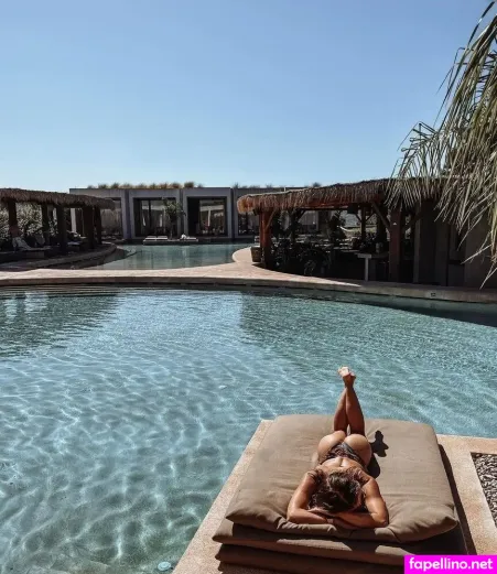 Lizzi1402 OnlyFans Thumbnail #v0wJaqiDkc