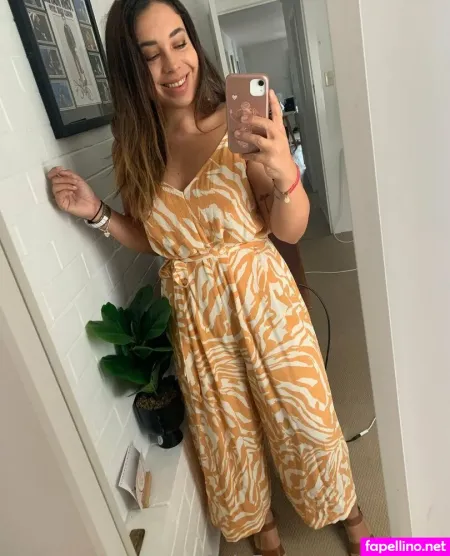 Lizzie 30 OnlyFans Thumbnail #AzWI1DYeln