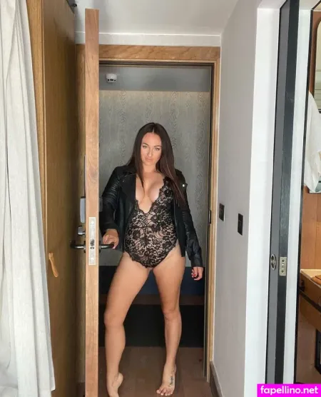 Lizzie Beth 20 OnlyFans Thumbnail #1ysPj9HWFv