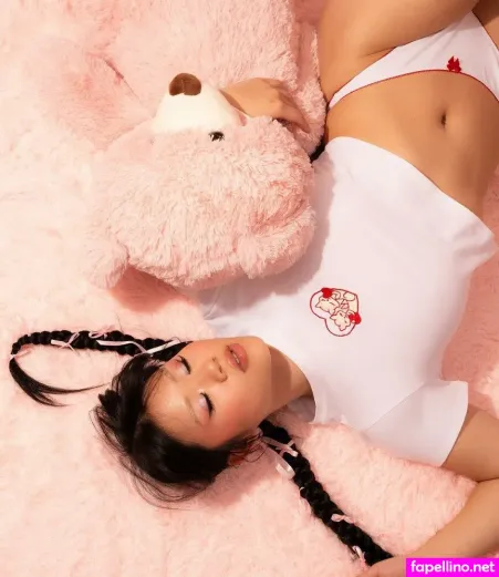 Lizzie Cao OnlyFans Thumbnail #2VLbsHIhFu