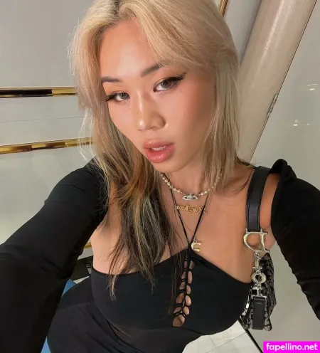 Lizzie Cao OnlyFans Thumbnail #3YjdE6nbGv