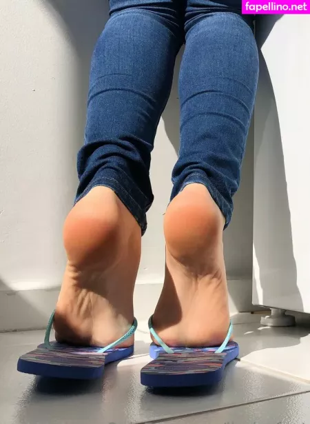 Lizzie Feet OnlyFans Thumbnail #YhJ3uERitP