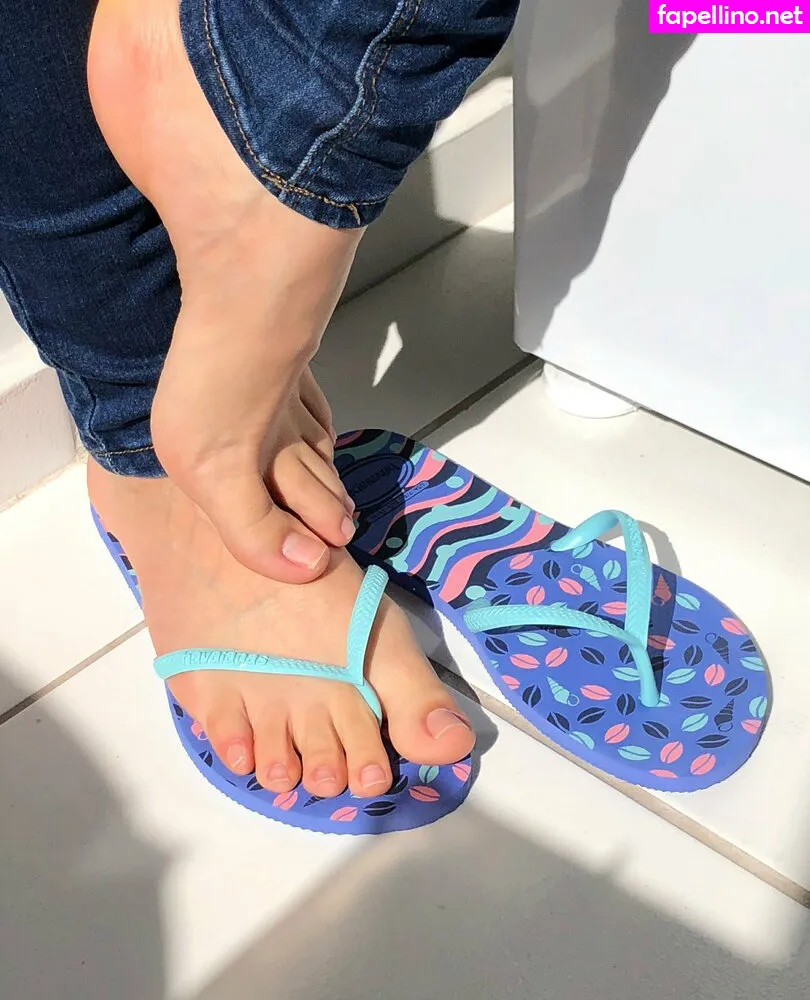 _feet.galore_, lizzie_feet Nude Leaked OnlyFans Photo #thMW5TqYLE