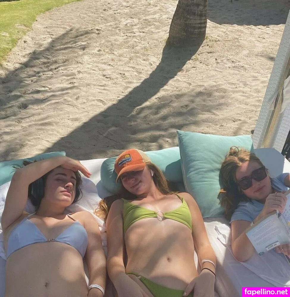 elizabethsaint, lizziesennott Nude Leaked OnlyFans Photo #LkF4t7rbT6