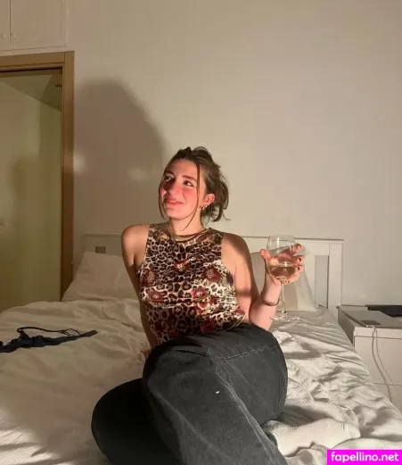Lizzie Sennott OnlyFans Thumbnail #vHCT7sXFr0