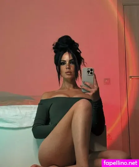 Lizzie Whistle OnlyFans Thumbnail #RlbxySIkHr