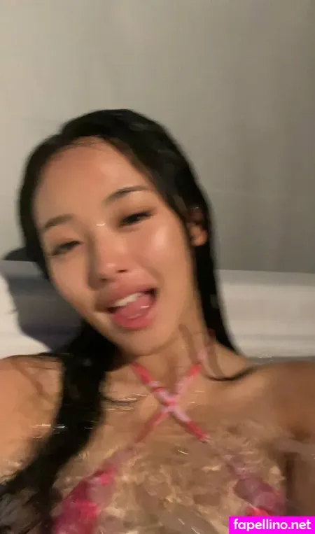 Lizzieekim 1 OnlyFans Thumbnail #gU8kCnrIns