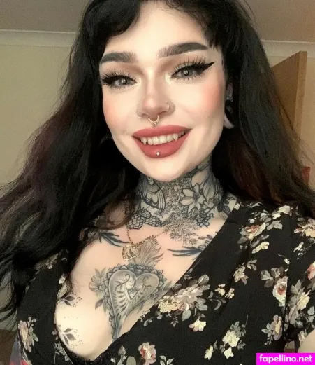 Lizzieesze OnlyFans Thumbnail #BaoVAxMdnG