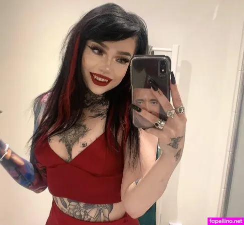 Lizzieesze OnlyFans Thumbnail #TnwaaIkJXL