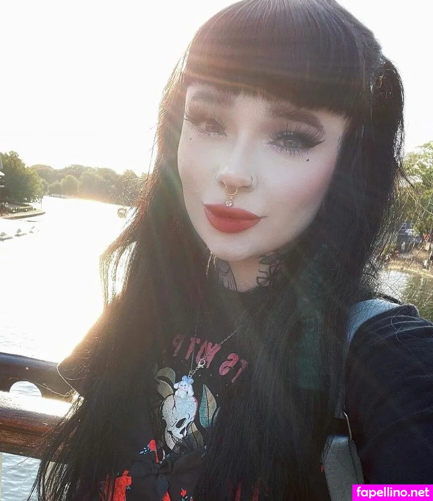 , lizzieesze, lizzieexo Nude Leaked OnlyFans Photo #vdt3ltSWKu