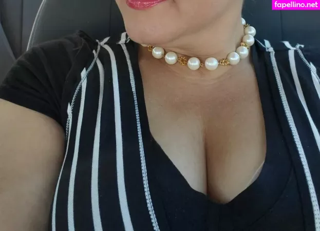 Lizziesexifeet OnlyFans Thumbnail #GpmMn8qWux