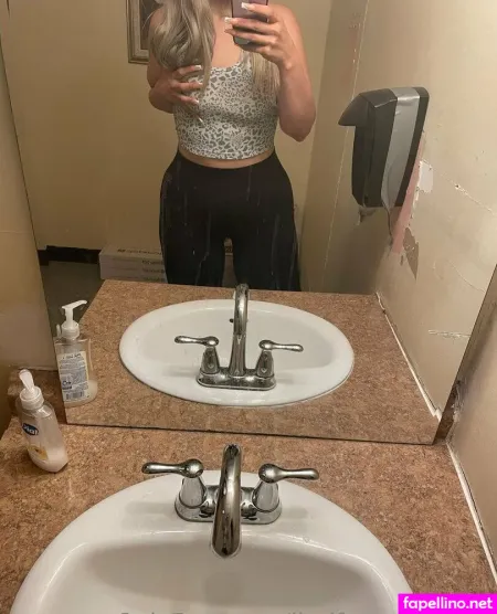 Lizzifromthebloc1 OnlyFans Thumbnail #gnCoVjJ5u7