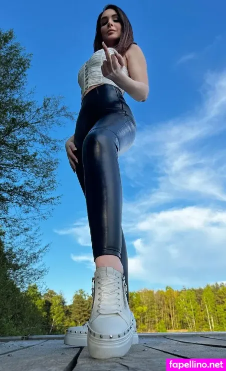 Lizzlareign OnlyFans Thumbnail #4gMS1m9zAs