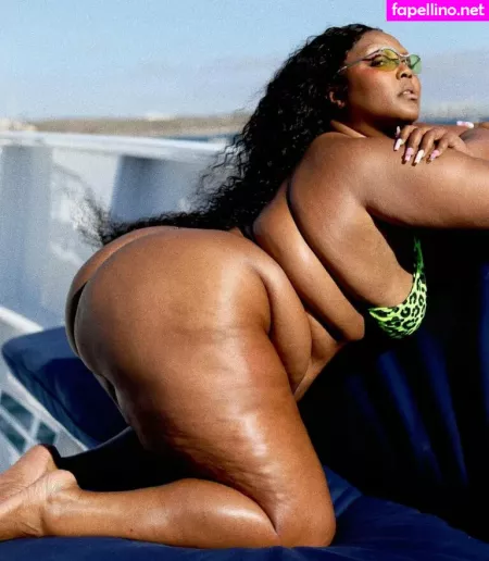 Lizzo OnlyFans Thumbnail #cb5l8eZA7h