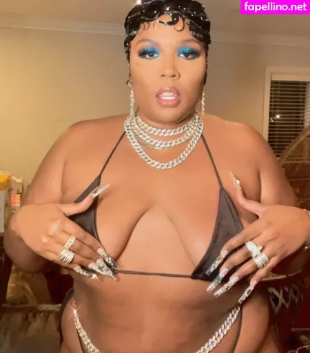 Lizzo OnlyFans Thumbnail #fQPGloRDur